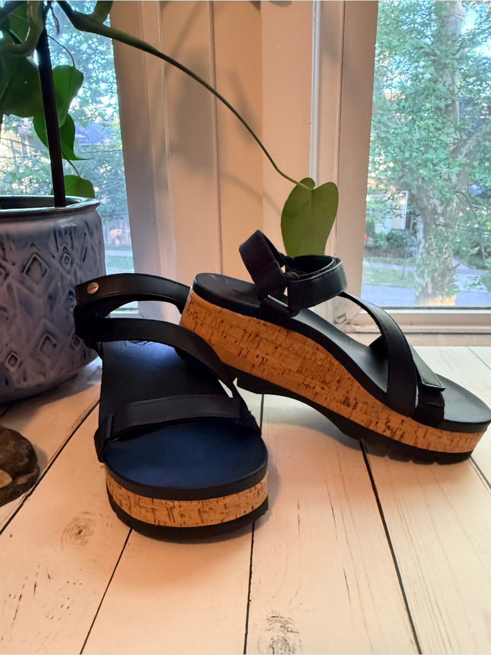 Reef | Vista Higher Luna Black Platform Sandals - Picture 2 of 13